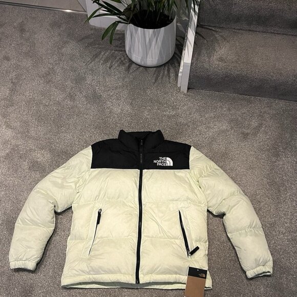 The North Face 1996 Nuptse 700 Down Puffer Jacket White Medium - Picture 2 of 4